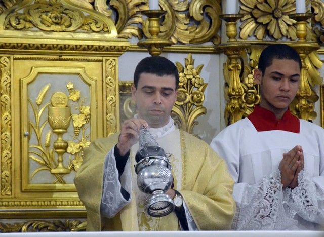 2017 10 10pnsa aniversario sacerdotal pe Matheus